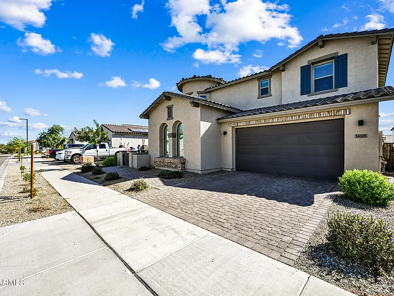 14049 W Desert Hollow Dr — Photo 2