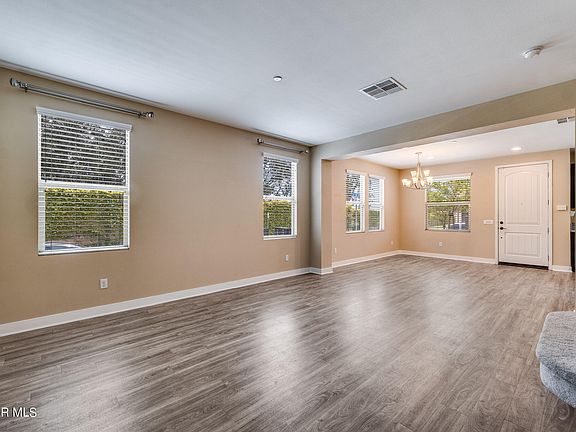 3rd image of 486 Pear Ave Unit 103