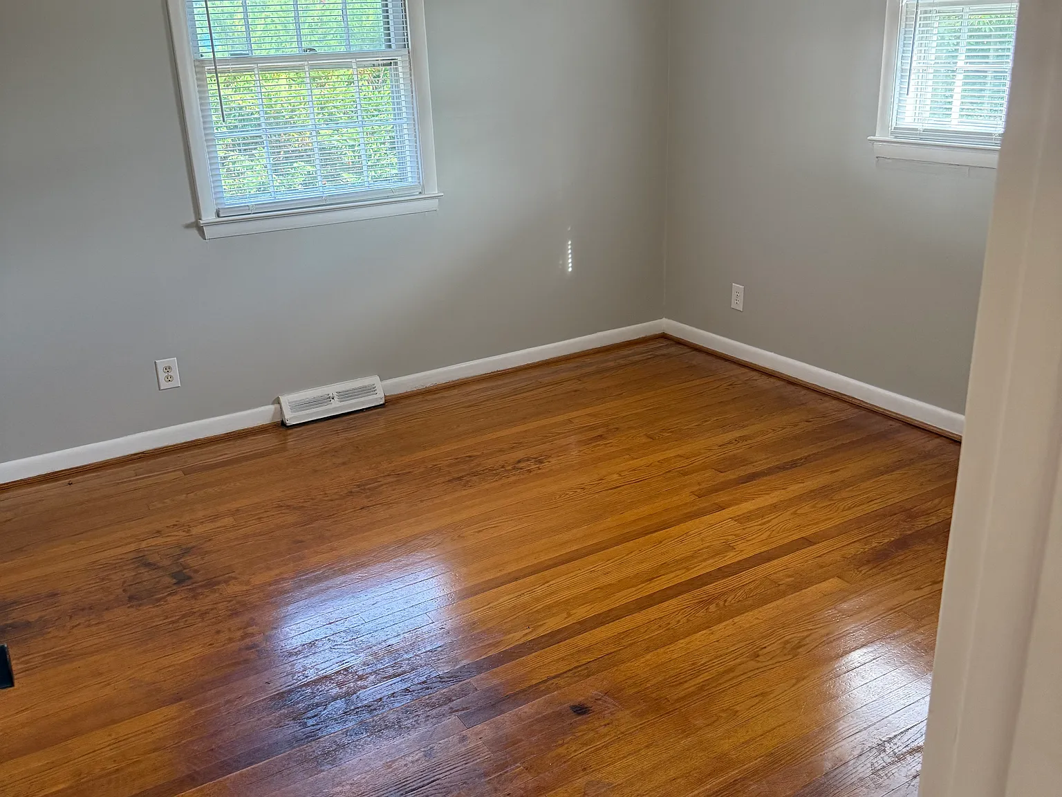 3 bed, 1205 sqft, $1,800 — Photo 3