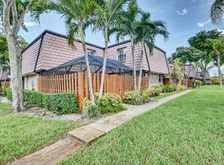 7599 Courtyard Run W, Boca Raton, FL 33433