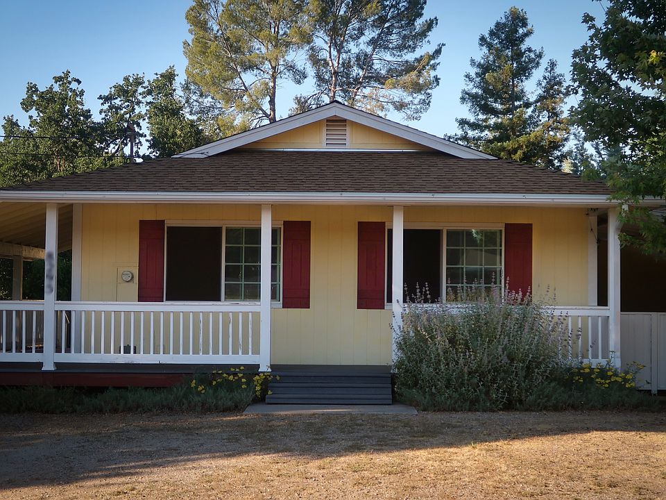 Large Porch on 1350 sf Home
