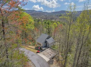 443 Whispering Falls Dr, Pickens, SC 29671