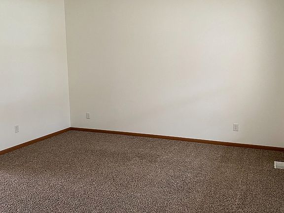 3rd image of 406 County Road 800 N Unit A