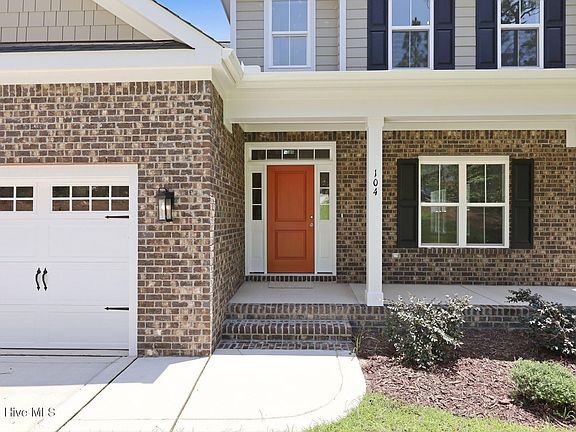 2nd image of 104 Tiverton Court