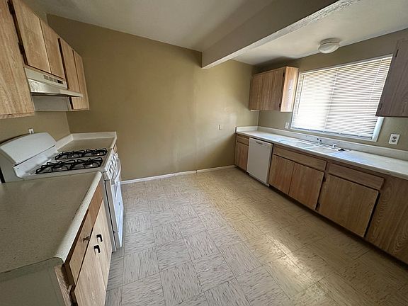 4th image of 316 Palm Dr