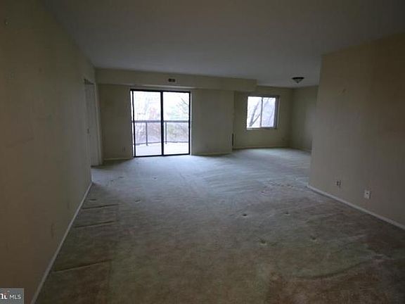 5th image of 8350 Greensboro Dr APT 322