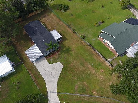 2nd image of 2410 Island Oaks E