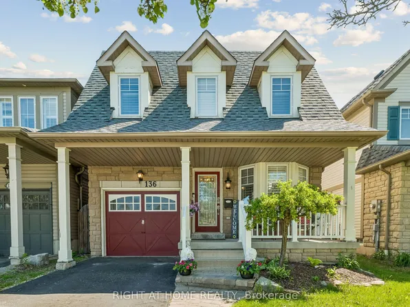 136 Harrongate Pl, Whitby, ON L1R 3E4