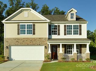 104 Lance Forest Rd, Fletcher, NC 28732