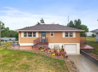4913 N 58th St, Omaha, NE 68104