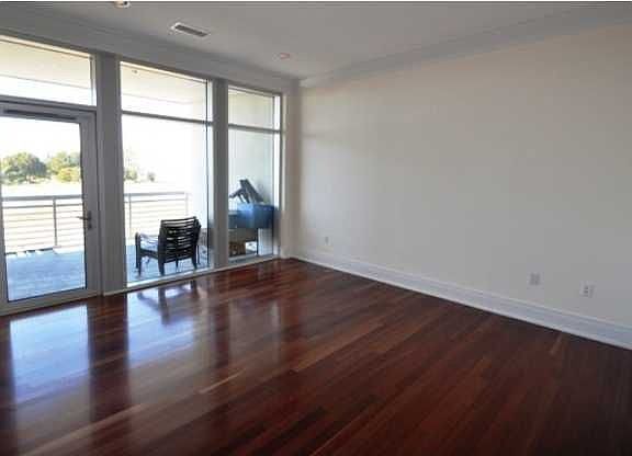 3rd image of 114 Cooper River Dr #114