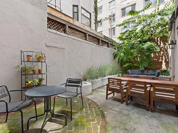 9 East 82nd Street 1 image 12 of 12