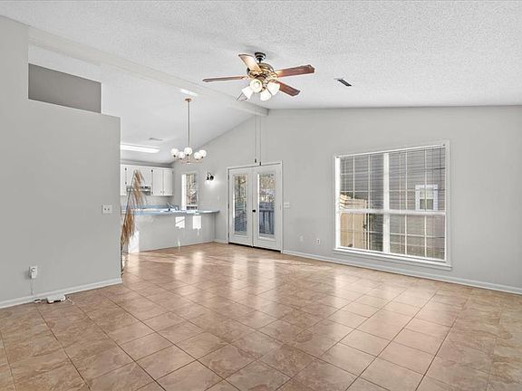 5th image of 121 Woodleigh Rd