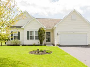 16 Sand Lance Dr, Baldwinsville, NY 13027