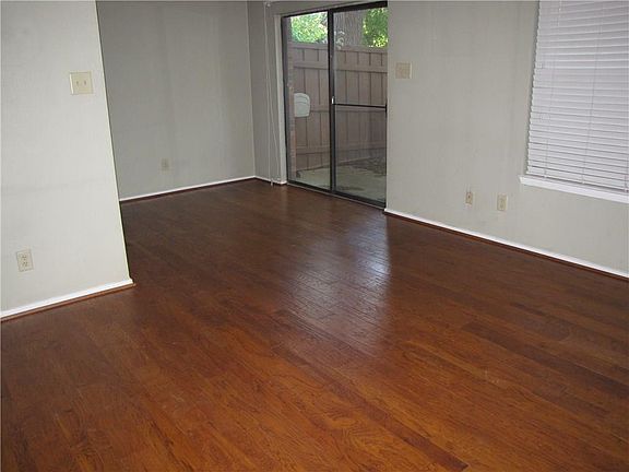 4th image of 5666 Cedar Creek Dr