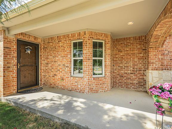 3rd image of 7409 Kite Ln