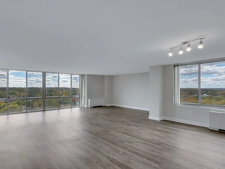 Your spacious flooprlan has large windows with ample natural light