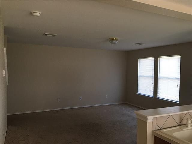 2nd image of 106 Mesa Dr