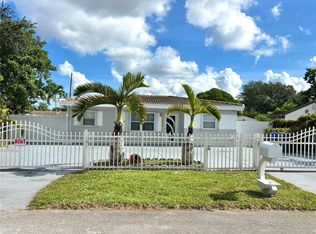 6231 Mayo St, Hollywood, FL 33023