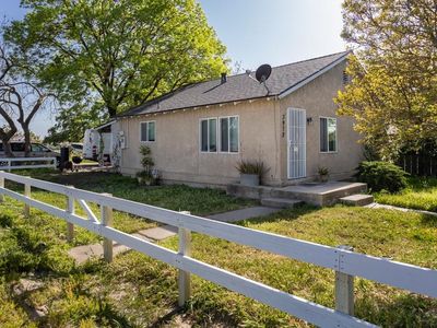 3972 Santa Fe St, Riverbank, CA, 95367