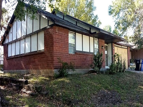3rd image of 119 W Honolulu St