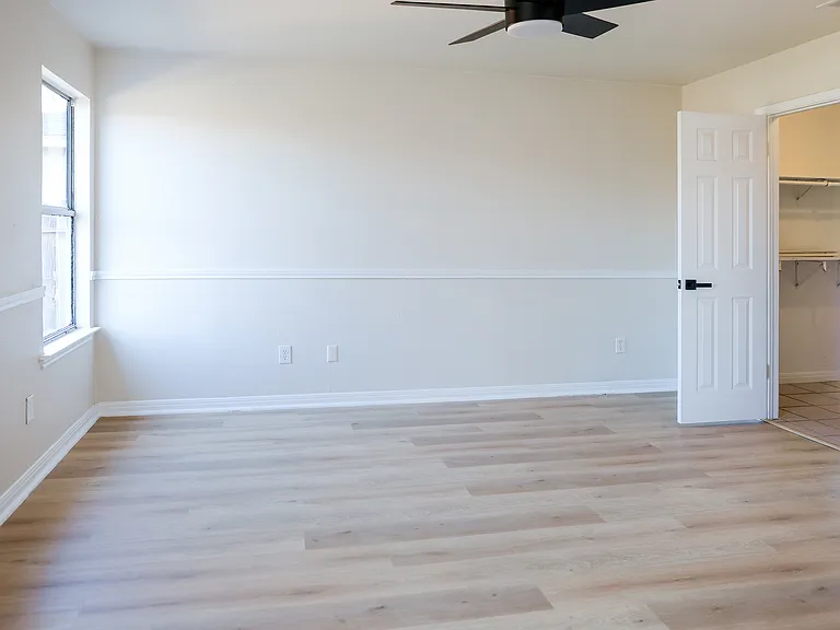 920 Filly Ln — Photo 8