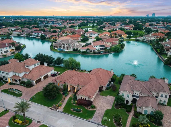 13802 Slate Creek Ln, Houston, TX 77077