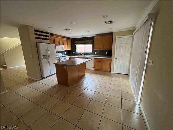 5th image of 5032 Ironhorse Ranch Ave