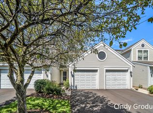 701 Sun Chase Dr, Holland, MI 49424