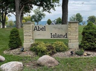 295 Abel Dr, Guttenberg, IA 52052