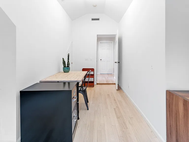 19 Tredwell Ln — Photo 19