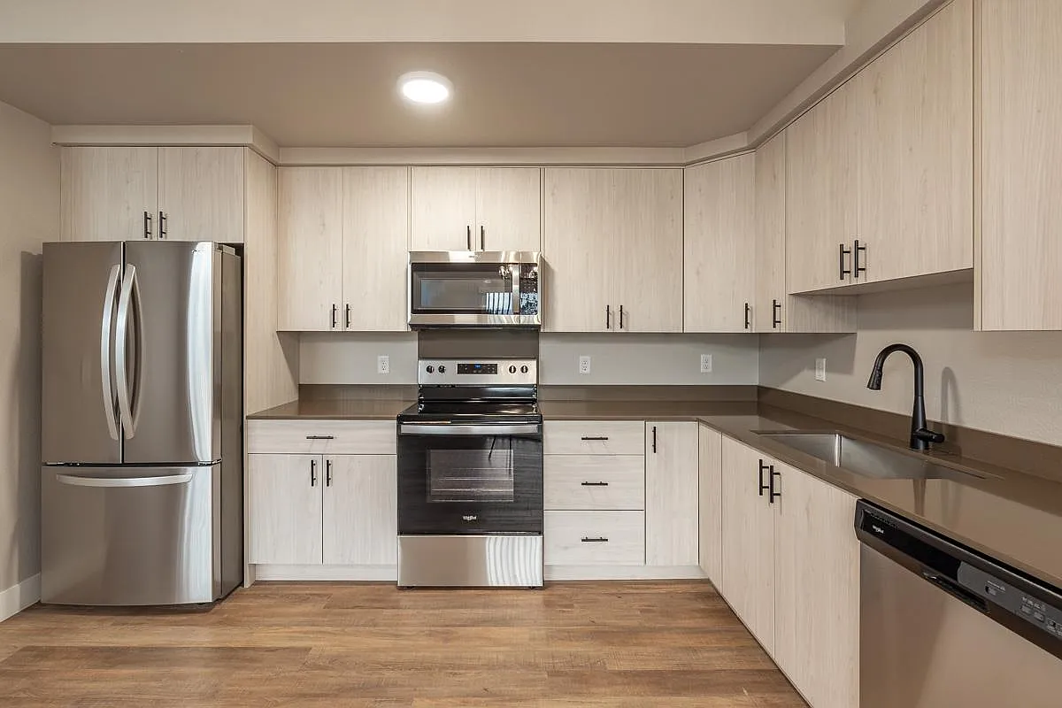 922 Sunset St — Photo 4