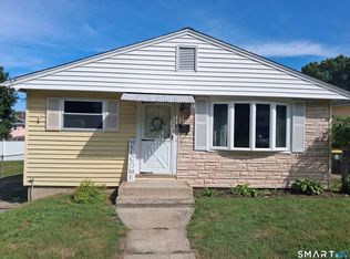 38 Elaine Dr, Ansonia, CT 06401