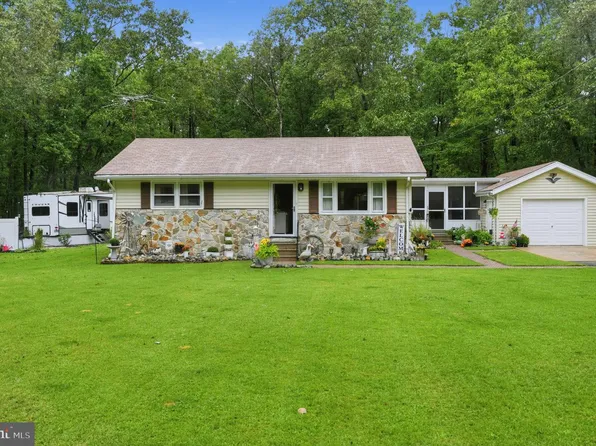 7406 3rd Ave, Mays Landing, NJ 08330
