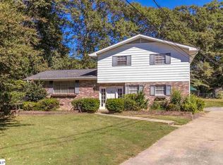 25 Richwood Dr, Greenville, SC 29607