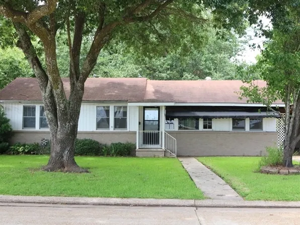 1811 Andrews St, Alexandria, LA 71301