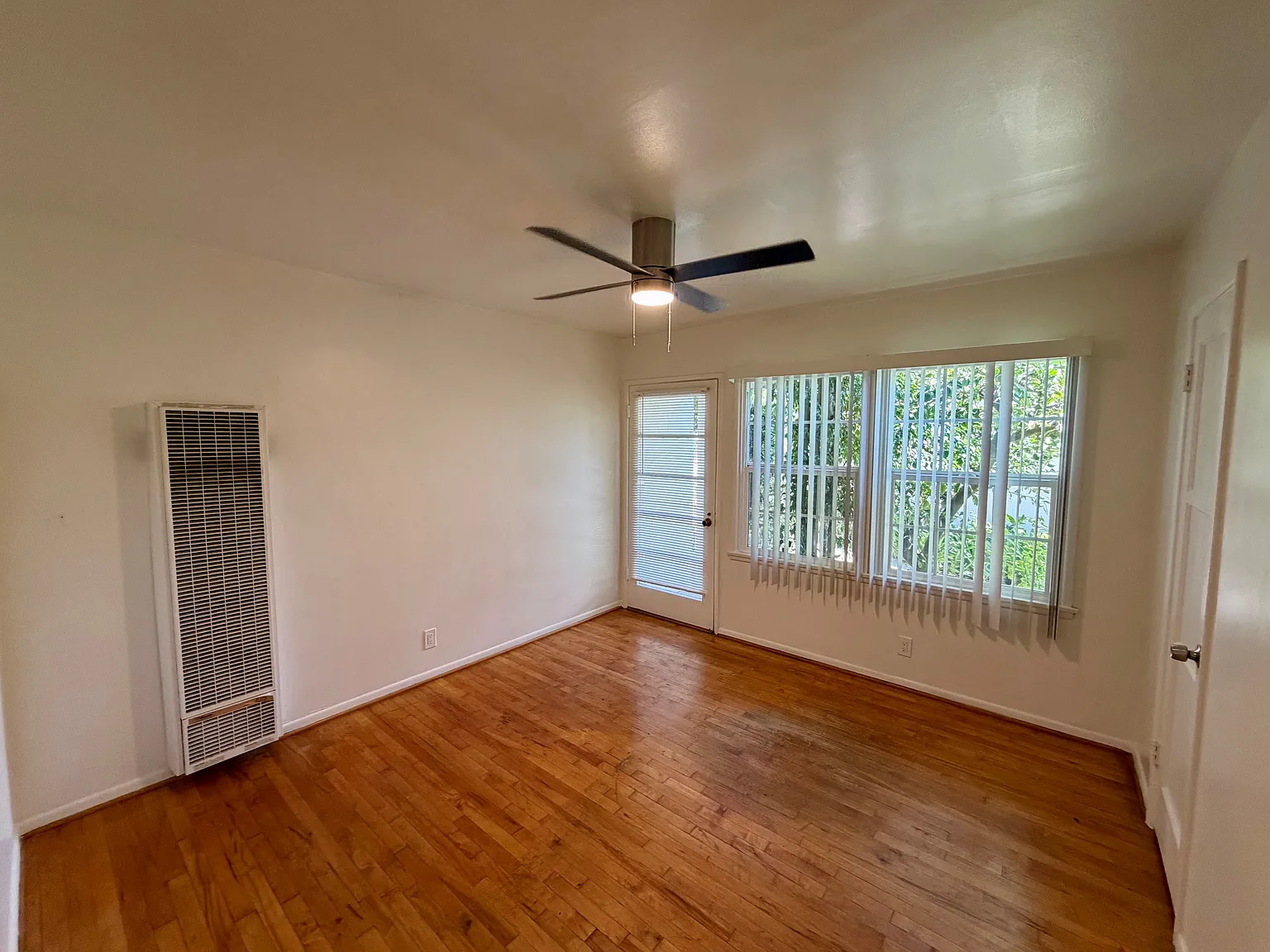 2 bed, $2,700 — Photo 4