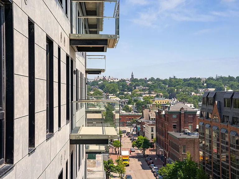 Bank Street Apartments at Burlington Square — Photo 2