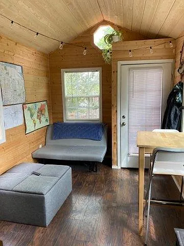Studio, 300 sqft, $1,200 — Photo 4