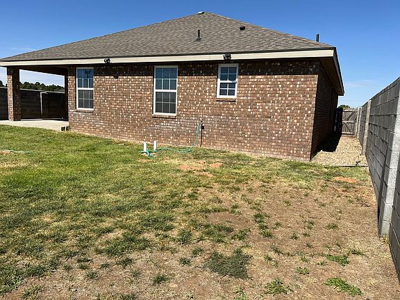 3rd image of 1907 Dillon Wood Dr