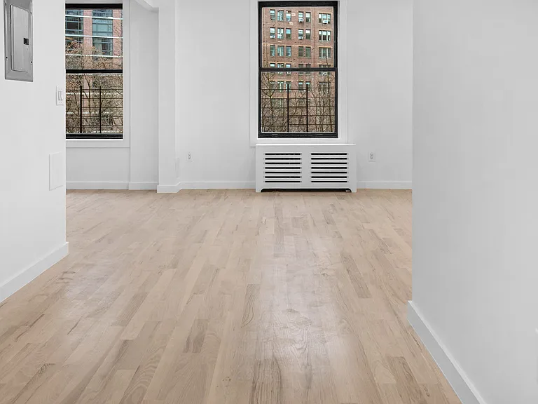 945 W End Ave #2C1 — Photo 2