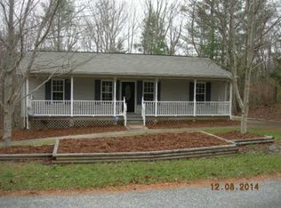 1530 Indian Hills Dr, Lenoir, NC 28645