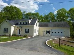 9 Goodwin St, Newport, ME 04953