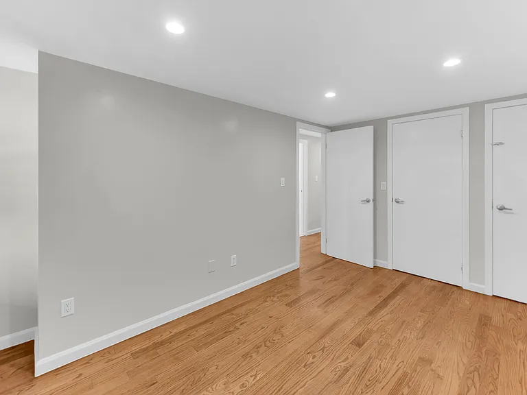 361 Gates Ave #1 — Photo 21
