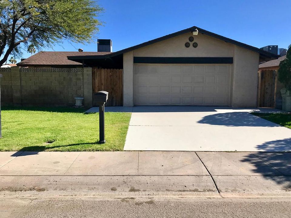 1st image of 8813 N 55th Dr