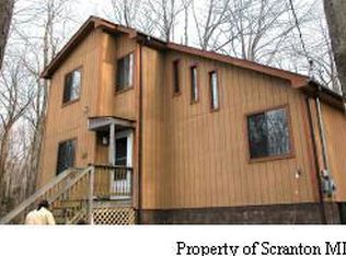 130 Ridge Ct, Gouldsboro, PA 18424