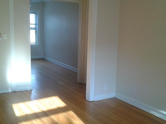 2nd image of 2415 Sunnyside Ave