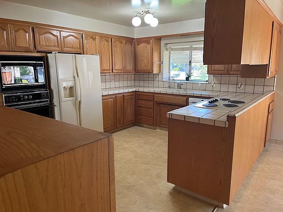 5th image of 1596 San Gabriel Way