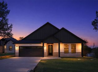 2418 Beverly Dr, Granbury, TX 76048