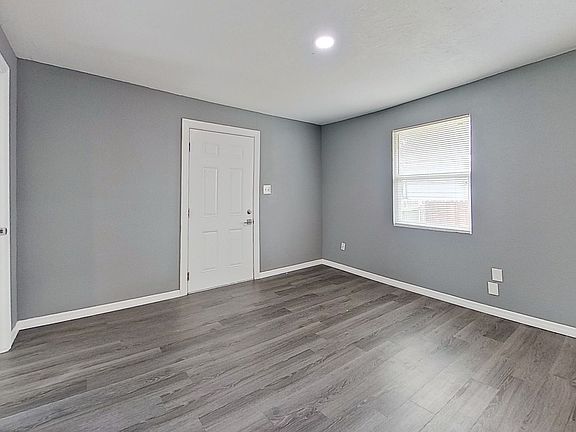 5th image of 535 W 59th St